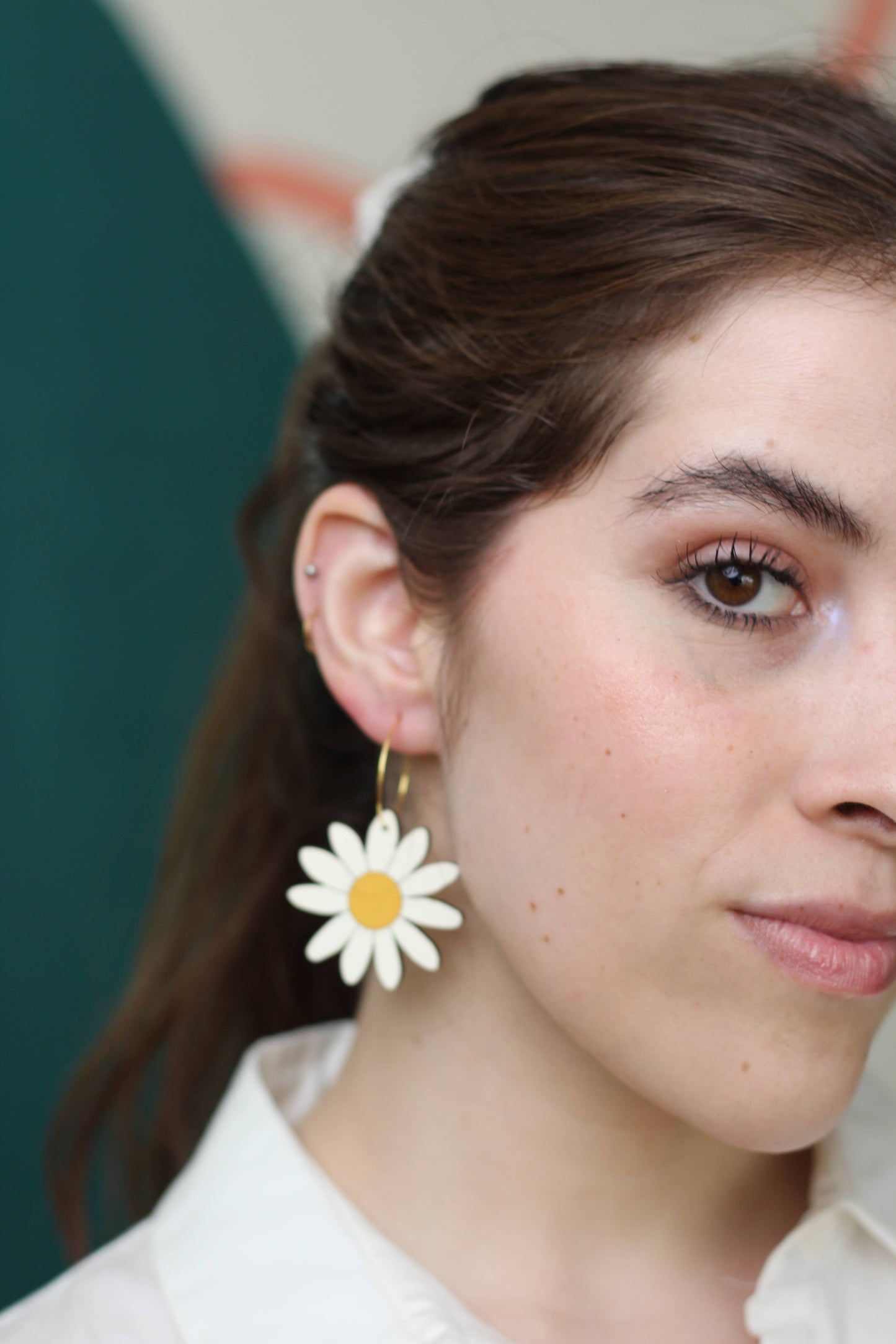 '70s Daisy Hoop Earrings