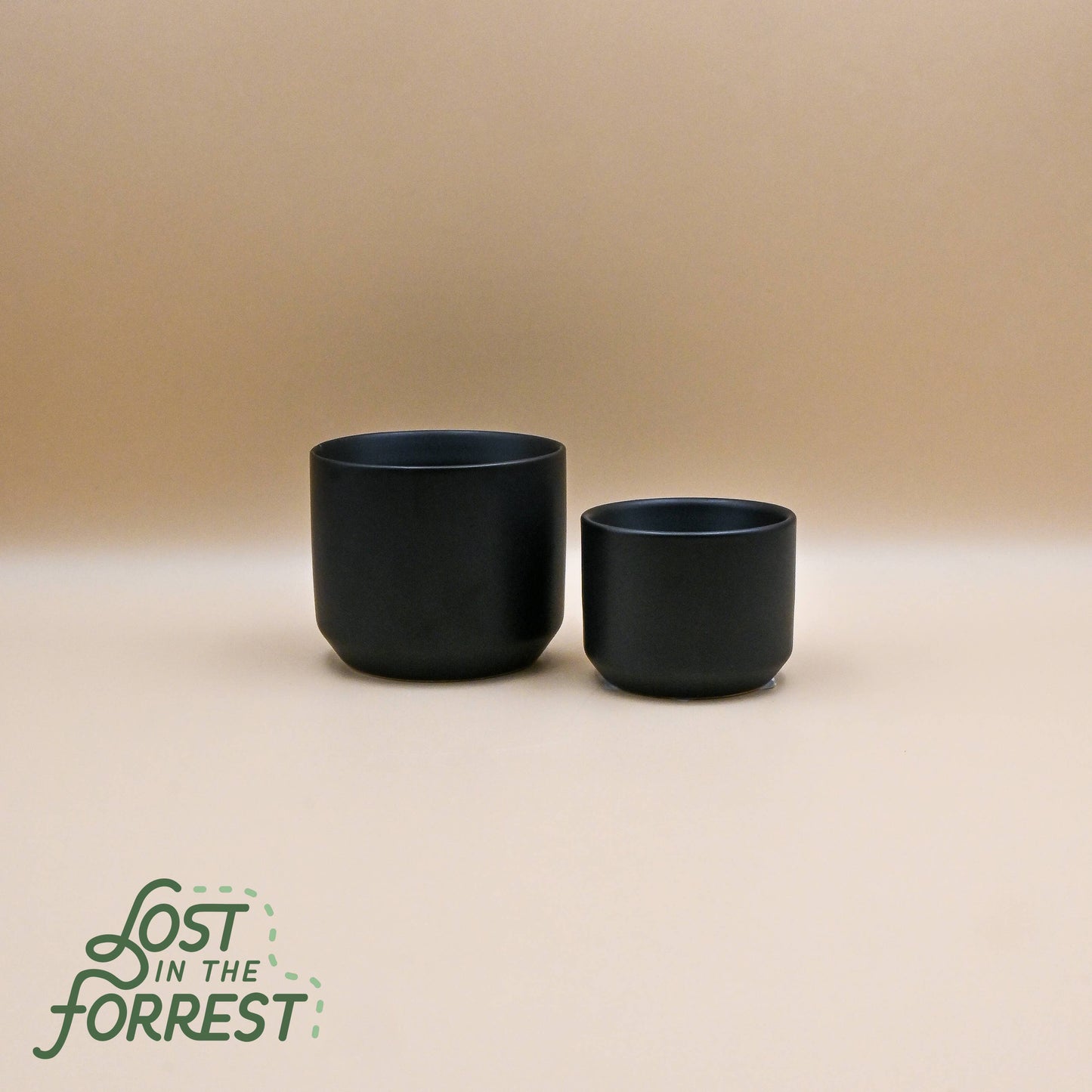 Round Black Pot